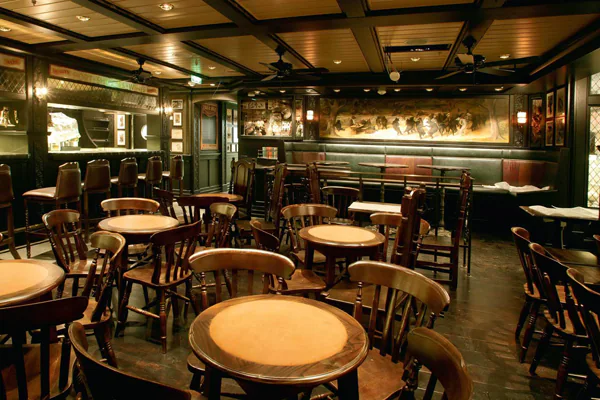 Бар English Pub